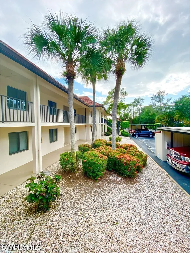 4955 Pepper Circle Naples FL 34113