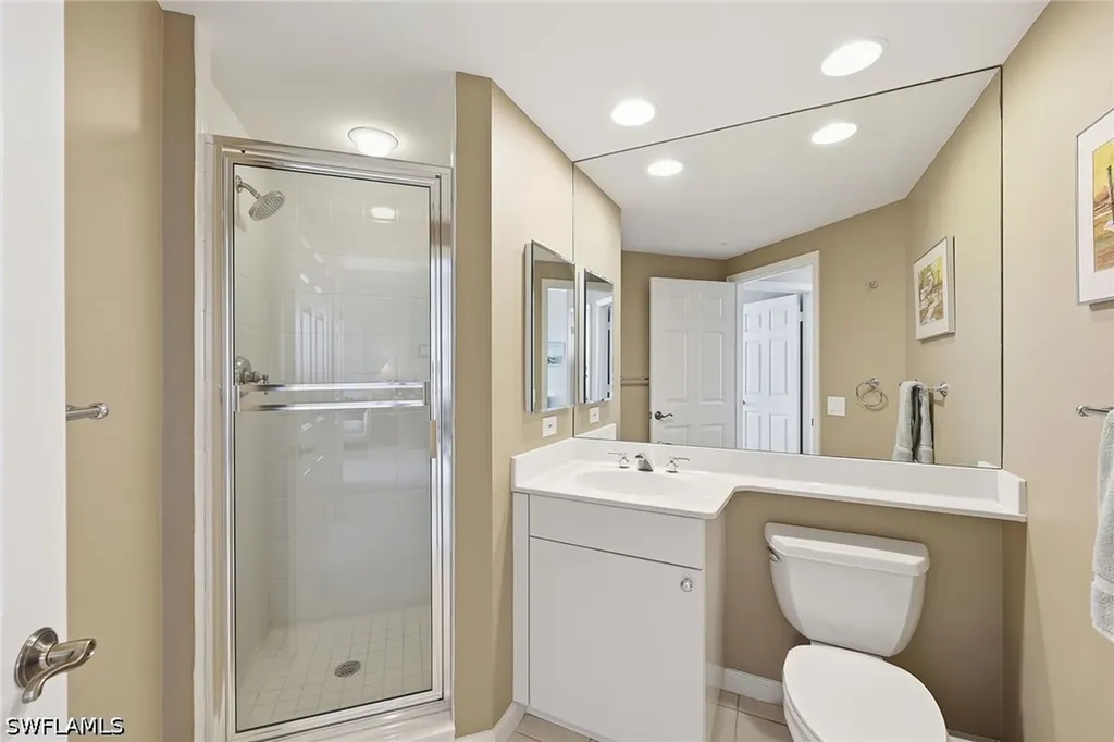 420 Cove Tower Drive Naples FL 34110