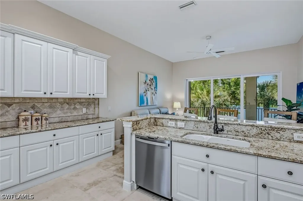 3053 Aviamar Circle Naples FL 34114