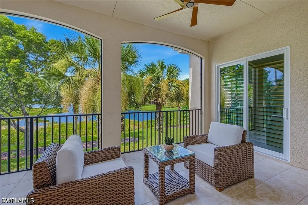 3053 Aviamar Circle Naples FL 34114