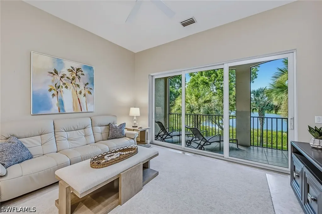 3053 Aviamar Circle Naples FL 34114