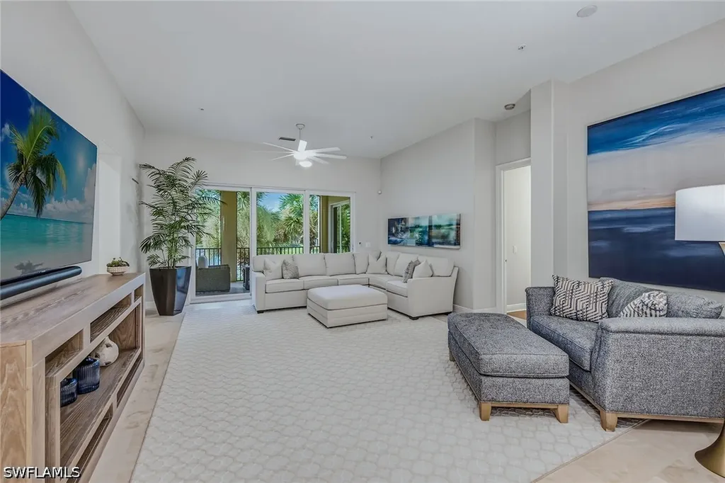 3053 Aviamar Circle Naples FL 34114