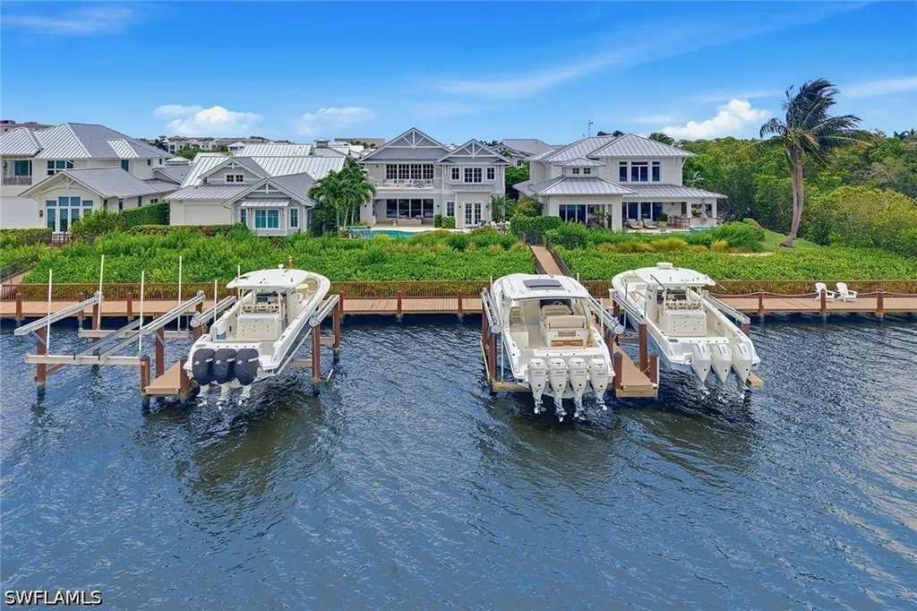 185 15th Street S Naples FL 34102
