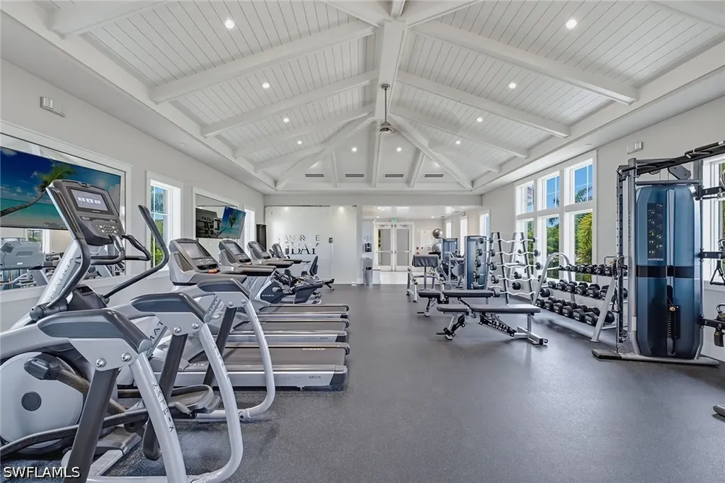 185 15th Street S Naples FL 34102