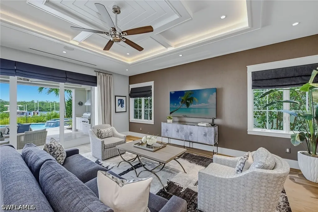 185 15th Street S Naples FL 34102