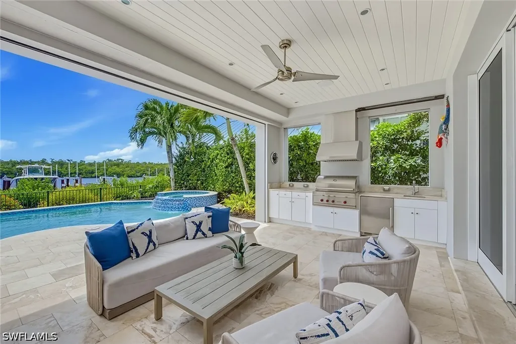 185 15th Street S Naples FL 34102