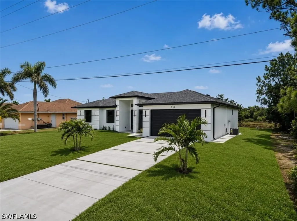 913 Joponica Avenue S Lehigh Acres FL 33974