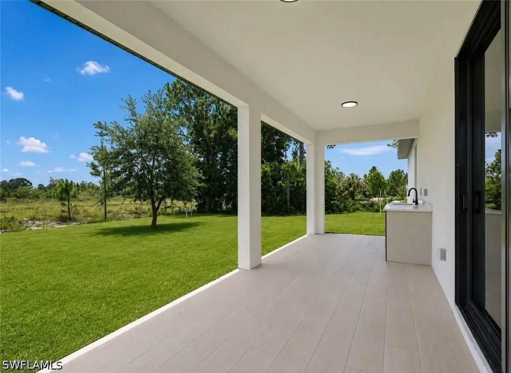 913 Joponica Avenue S Lehigh Acres FL 33974