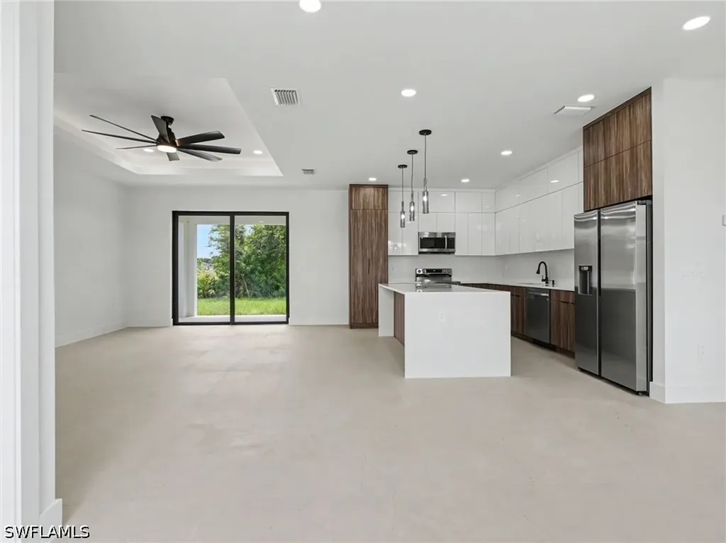 913 Joponica Avenue S Lehigh Acres FL 33974
