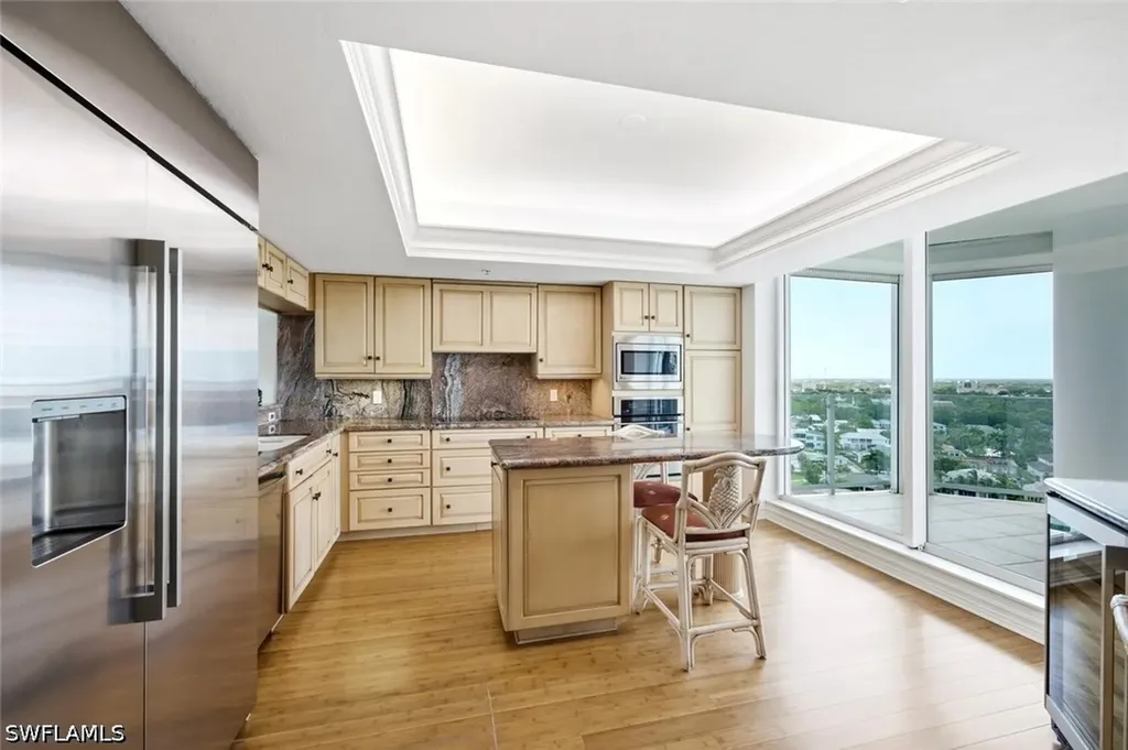 60 Seagate Drive Naples FL 34103