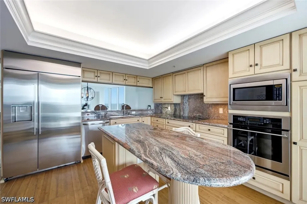 60 Seagate Drive Naples FL 34103