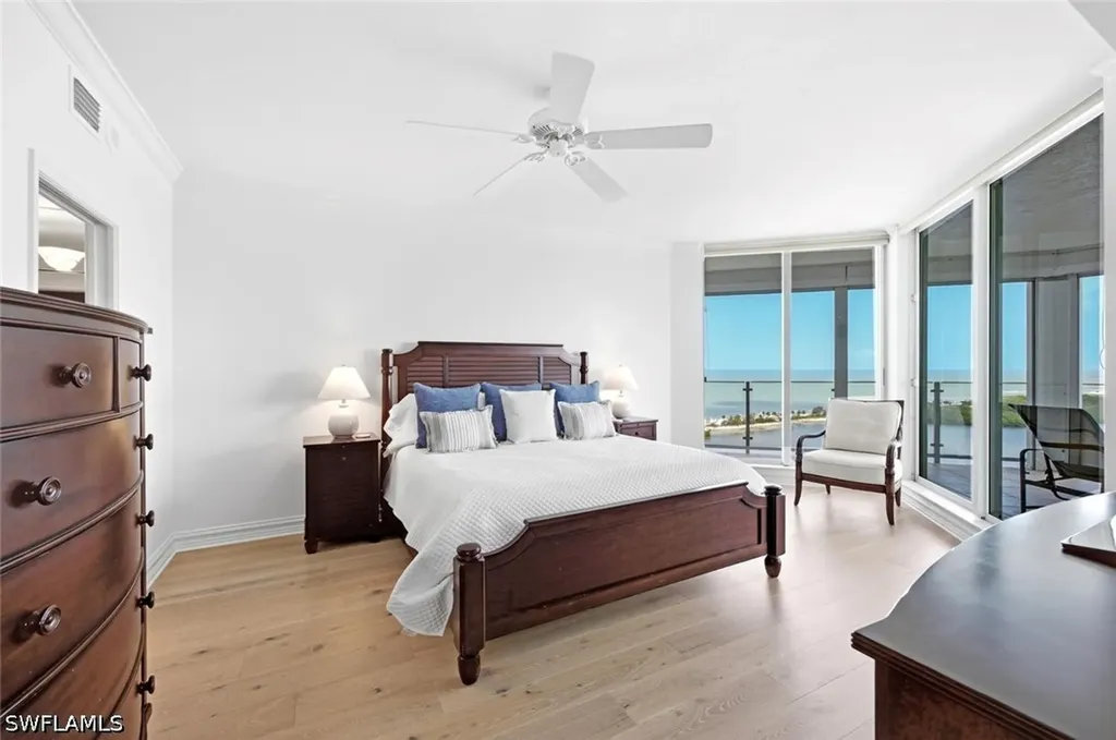 60 Seagate Drive Naples FL 34103