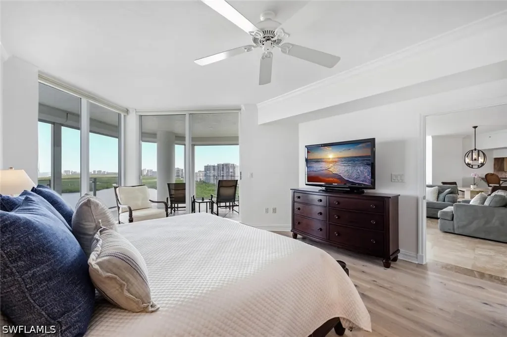 60 Seagate Drive Naples FL 34103