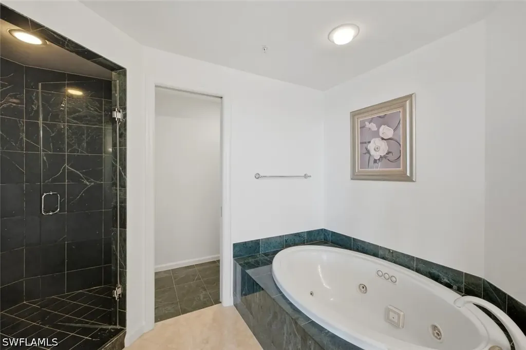 60 Seagate Drive Naples FL 34103