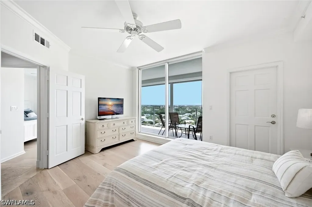 60 Seagate Drive Naples FL 34103