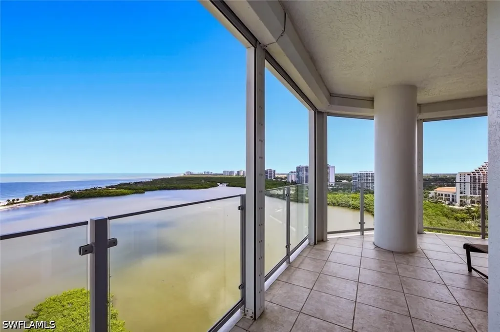 60 Seagate Drive Naples FL 34103