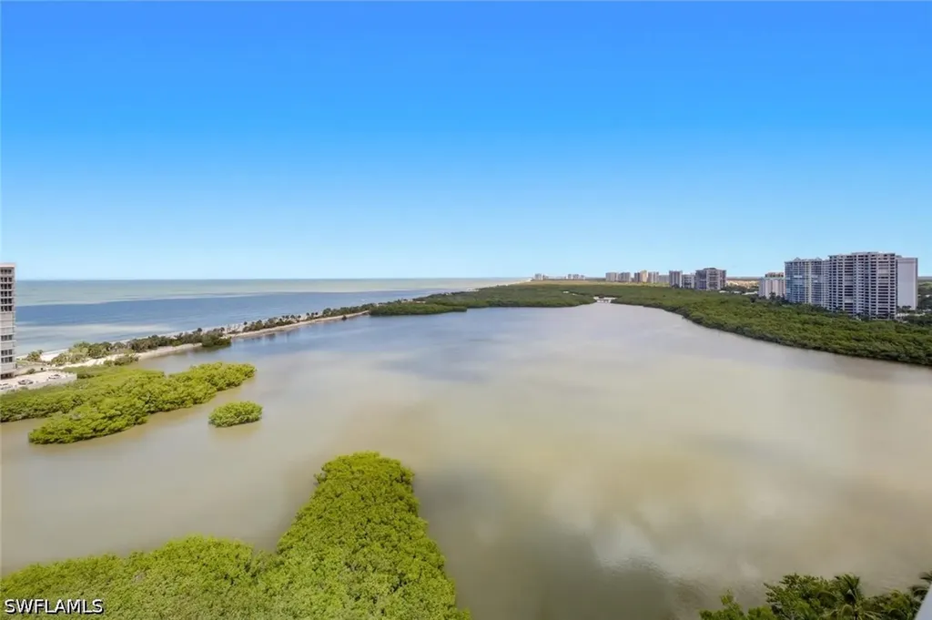 60 Seagate Drive Naples FL 34103