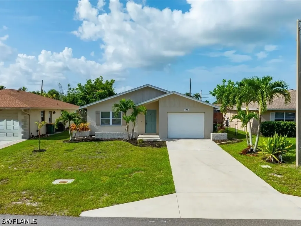 646 99th Avenue N Naples FL 34108