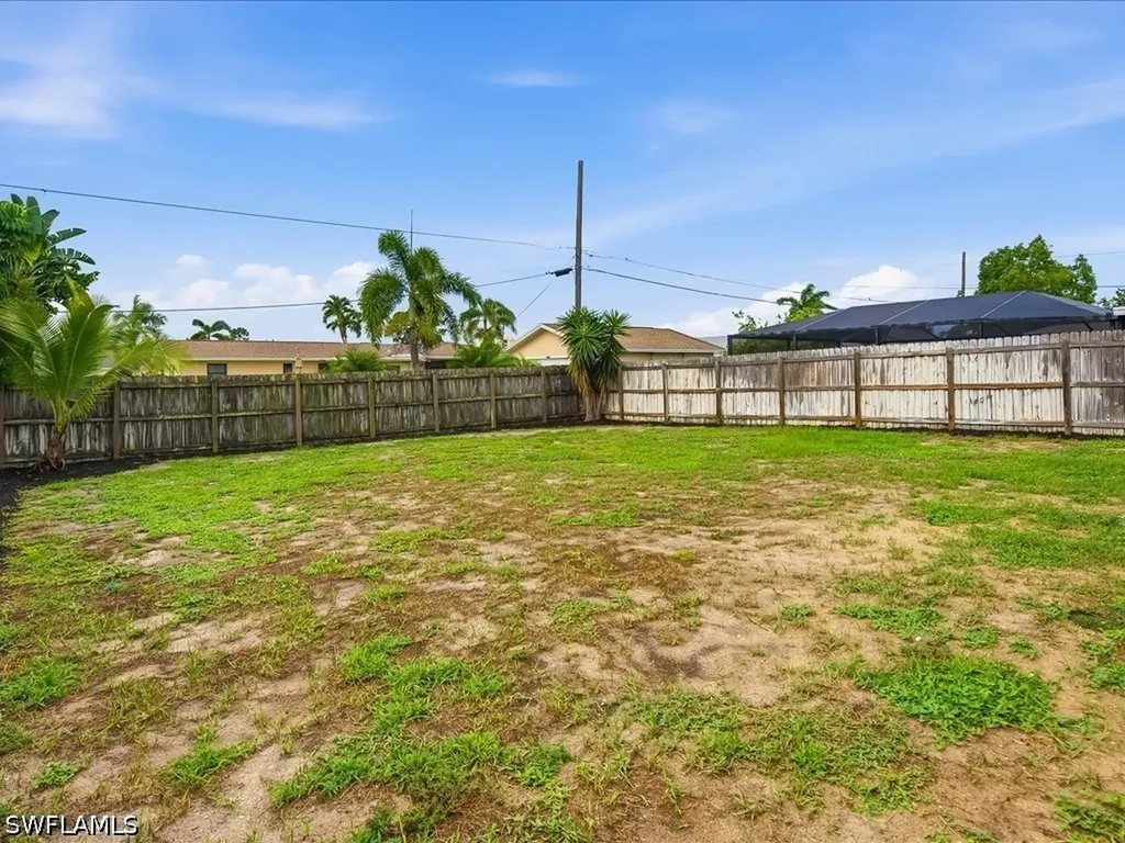 646 99th Avenue N Naples FL 34108