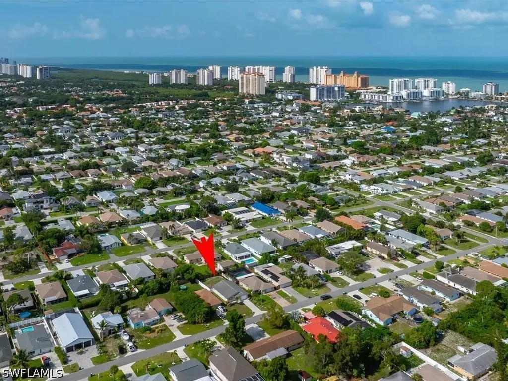 646 99th Avenue N Naples FL 34108
