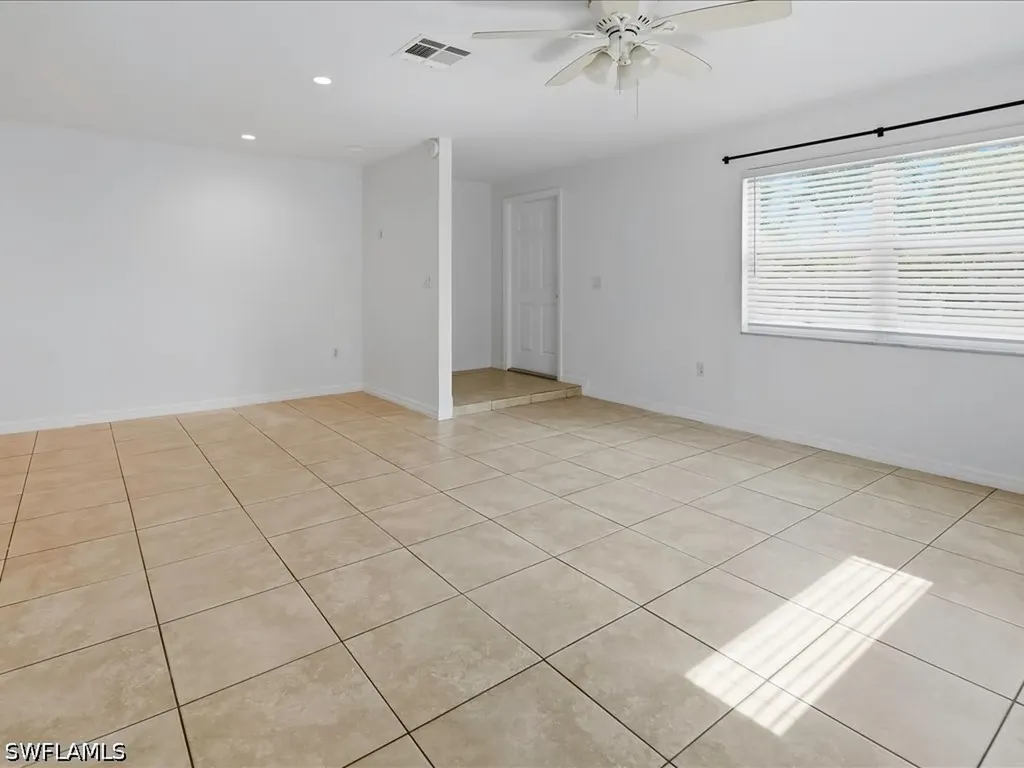 646 99th Avenue N Naples FL 34108