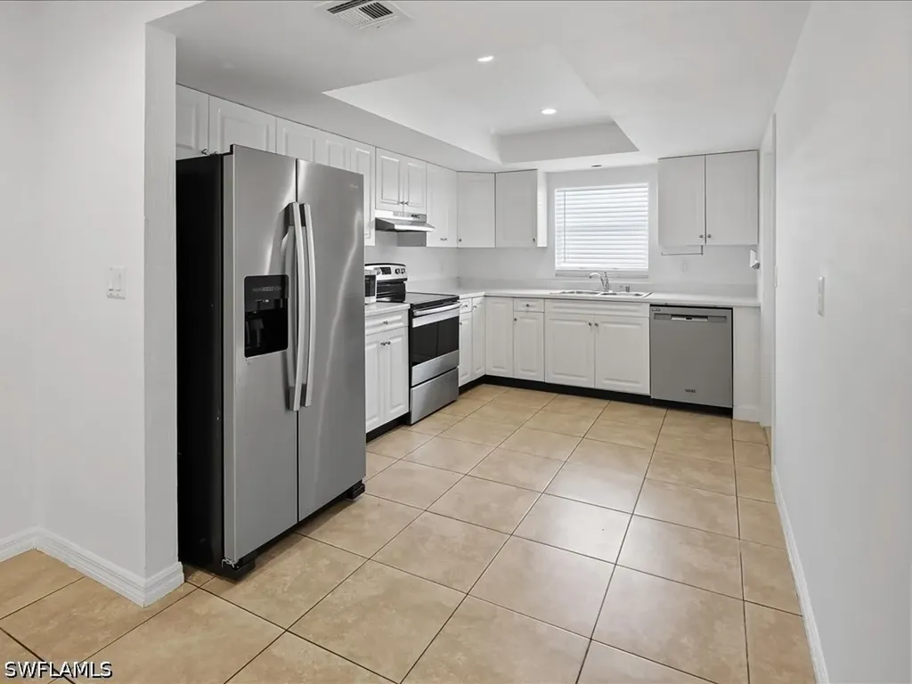 646 99th Avenue N Naples FL 34108