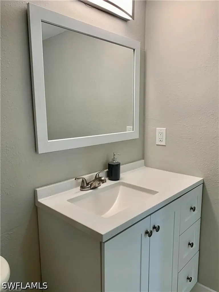 116 Santa Clara Drive Naples FL 34104
