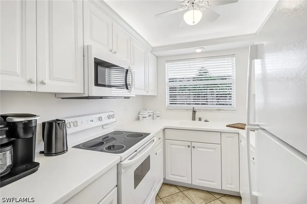 3000 Gulf Shore Boulevard N Naples FL 34103