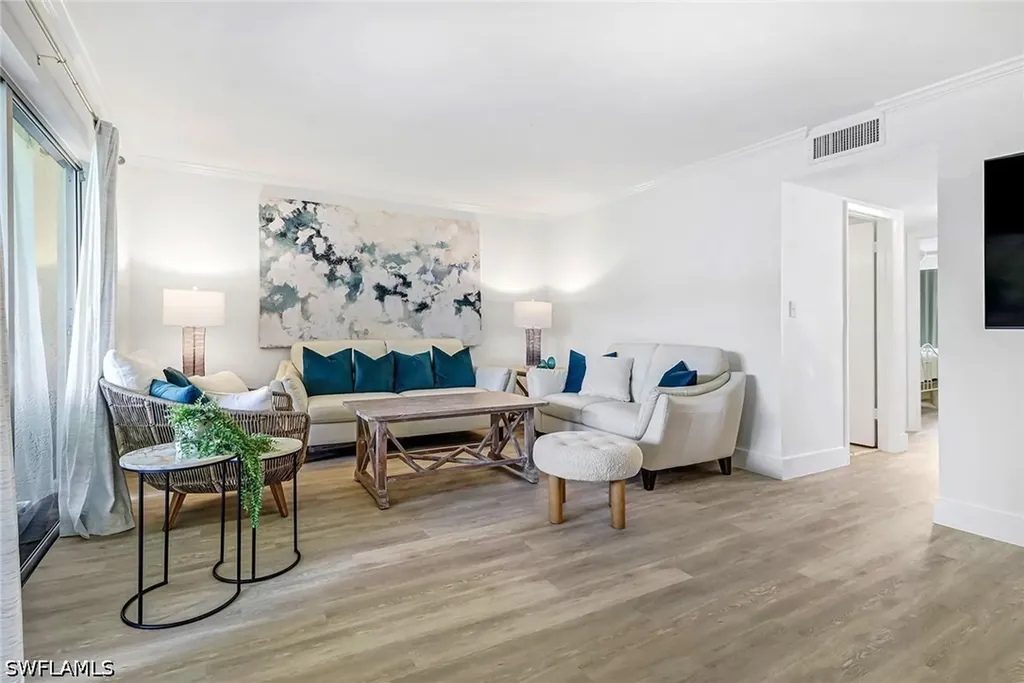 3000 Gulf Shore Boulevard N Naples FL 34103