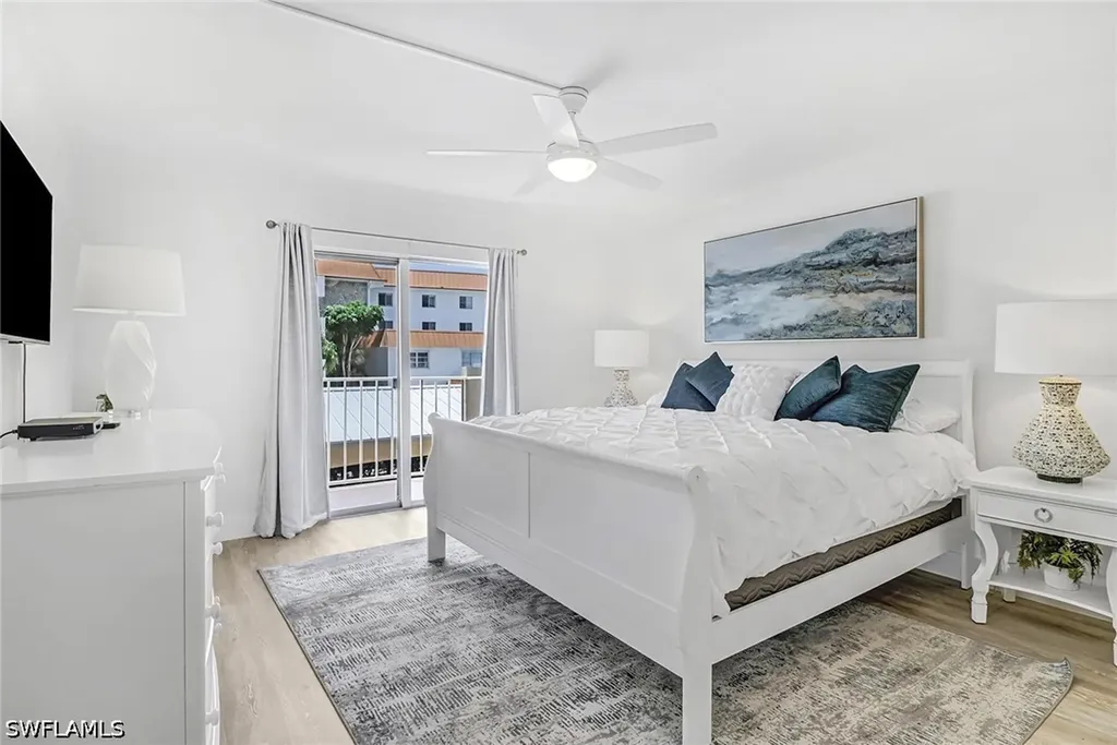 3000 Gulf Shore Boulevard N Naples FL 34103