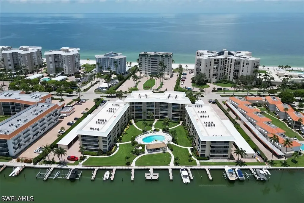 3000 Gulf Shore Boulevard N Naples FL 34103