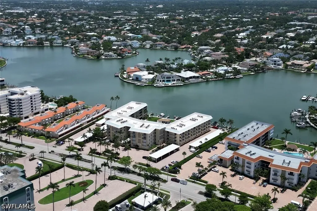 3000 Gulf Shore Boulevard N Naples FL 34103