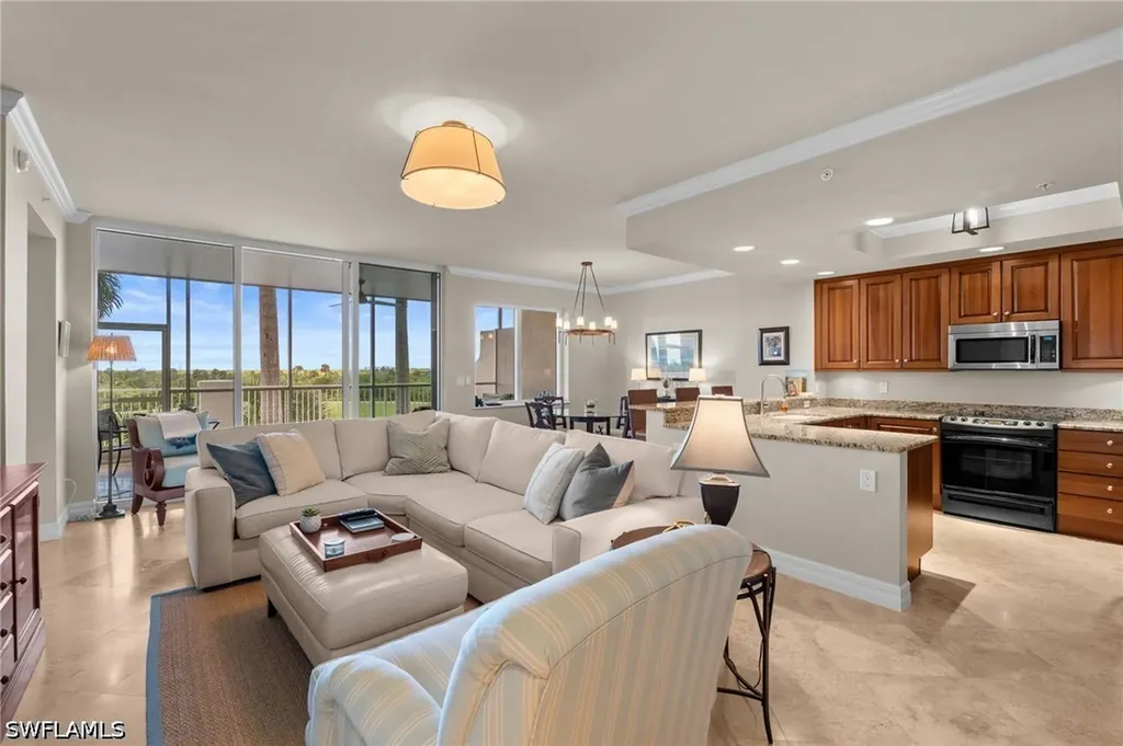 Estero FL, 4751 West Bay Boulevard, Unit 205