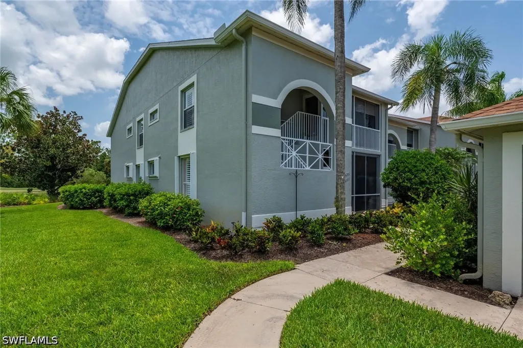 Bonita Springs FL, 26160 Clarkston Drive, Unit 201