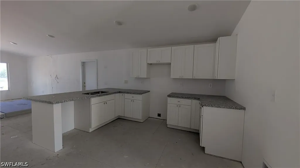 2915 2nd Street SW Lehigh Acres FL 33976