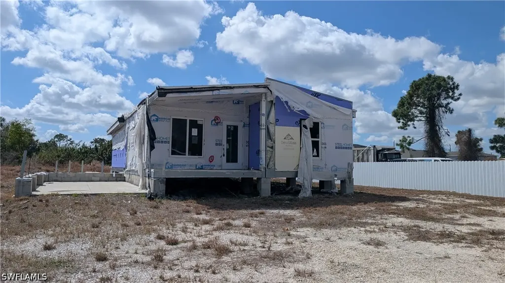 2915 2nd Street SW Lehigh Acres FL 33976