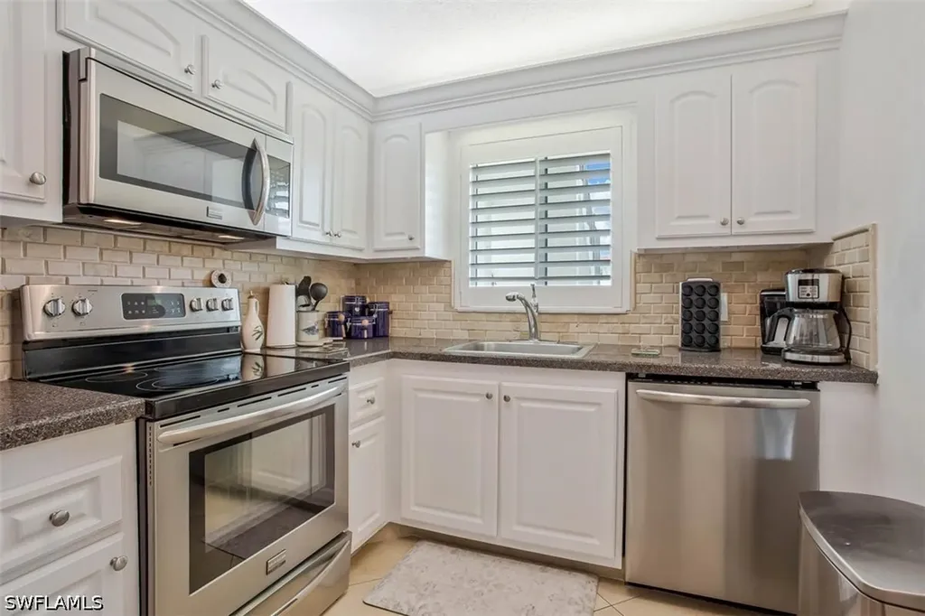 4318 27th Court SW Naples FL 34116