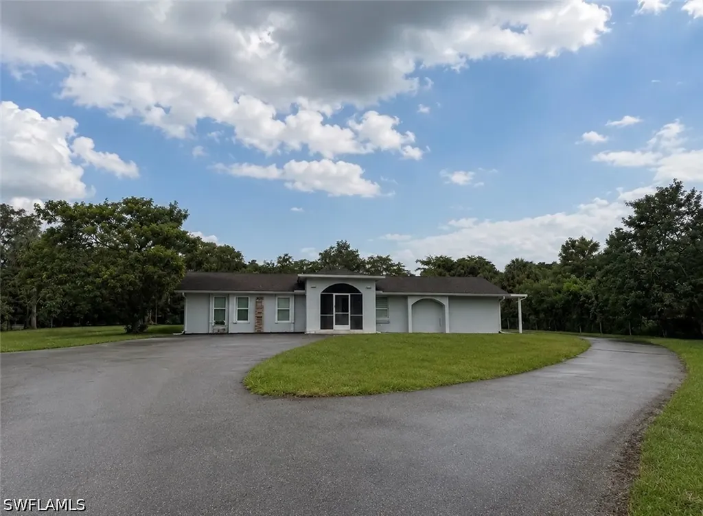 Naples FL, 565 6TH Street SE