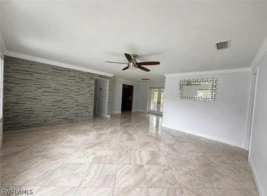 565 6th Street SE Naples FL 34117