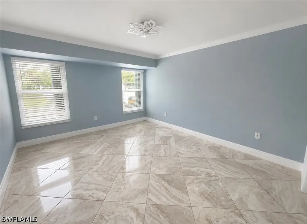 565 6th Street SE Naples FL 34117