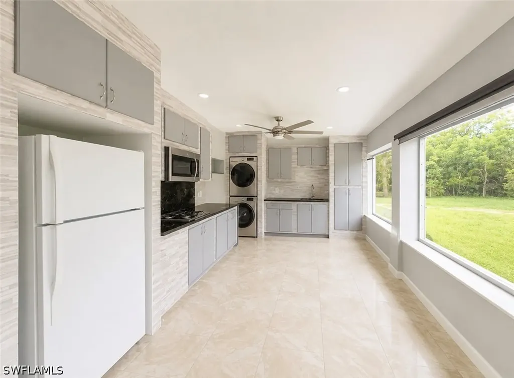 565 6th Street SE Naples FL 34117