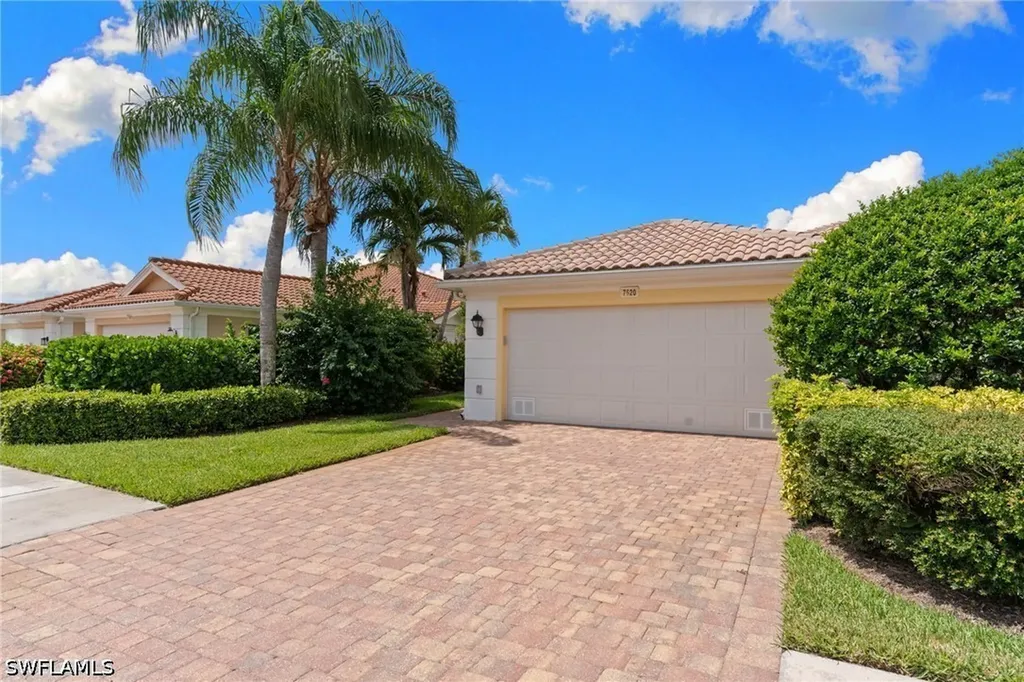 7620 Rozzini Lane Naples FL 34114