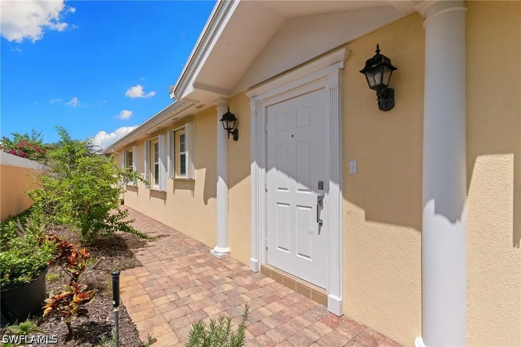 7620 Rozzini Lane Naples FL 34114