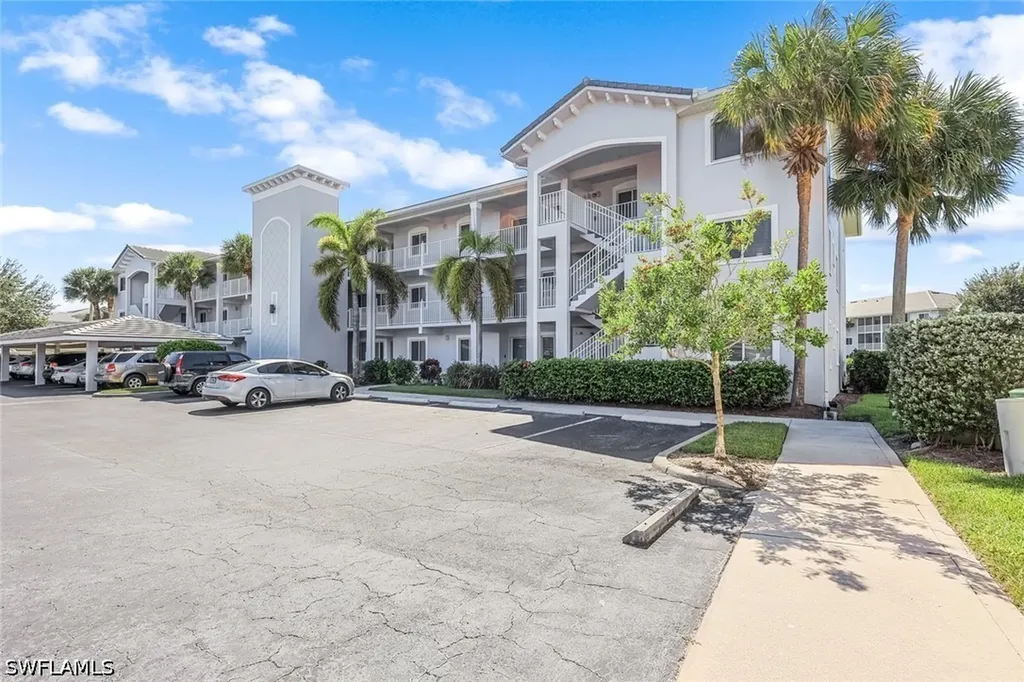7822 Great Heron Way Naples FL 34104