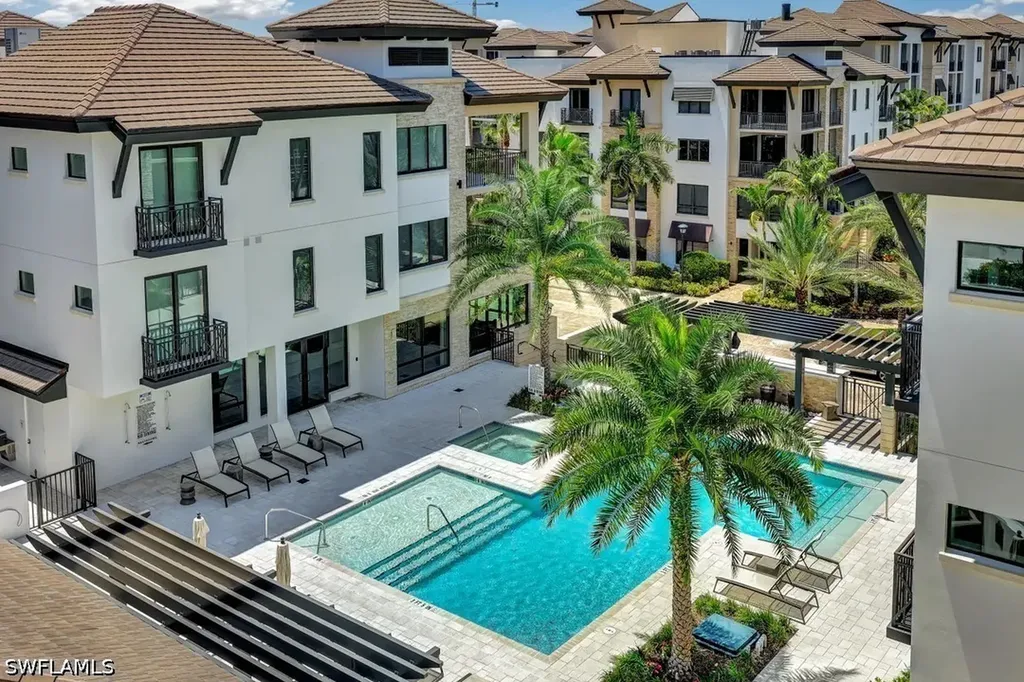 1130 3rd Avenue S Naples FL 34102