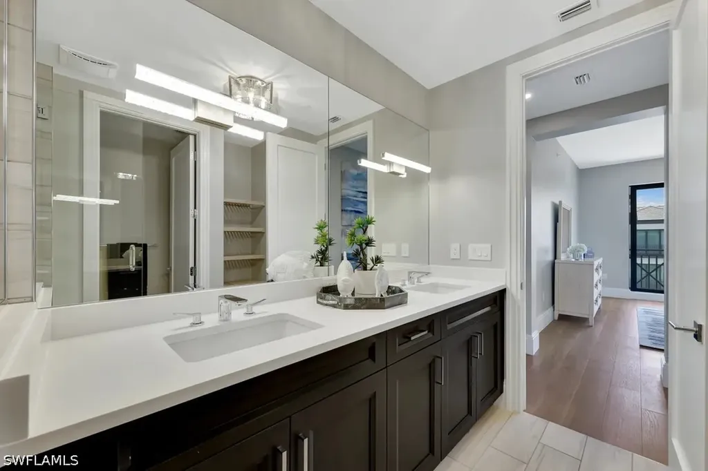 1130 3rd Avenue S Naples FL 34102