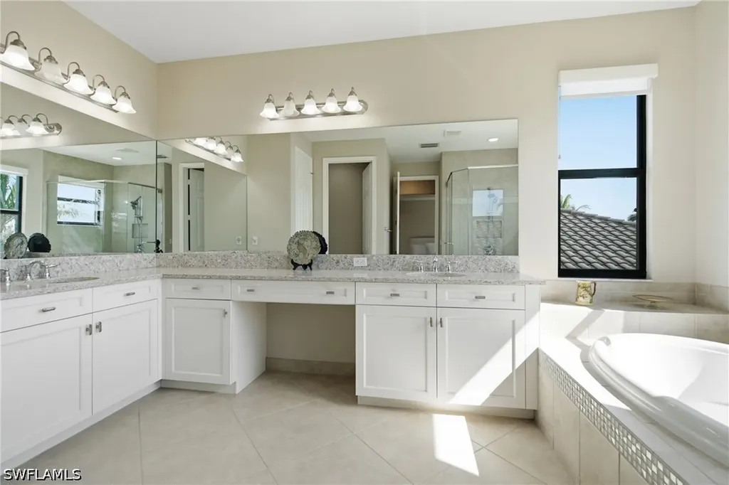 4204 Siderno Court Naples FL 34119