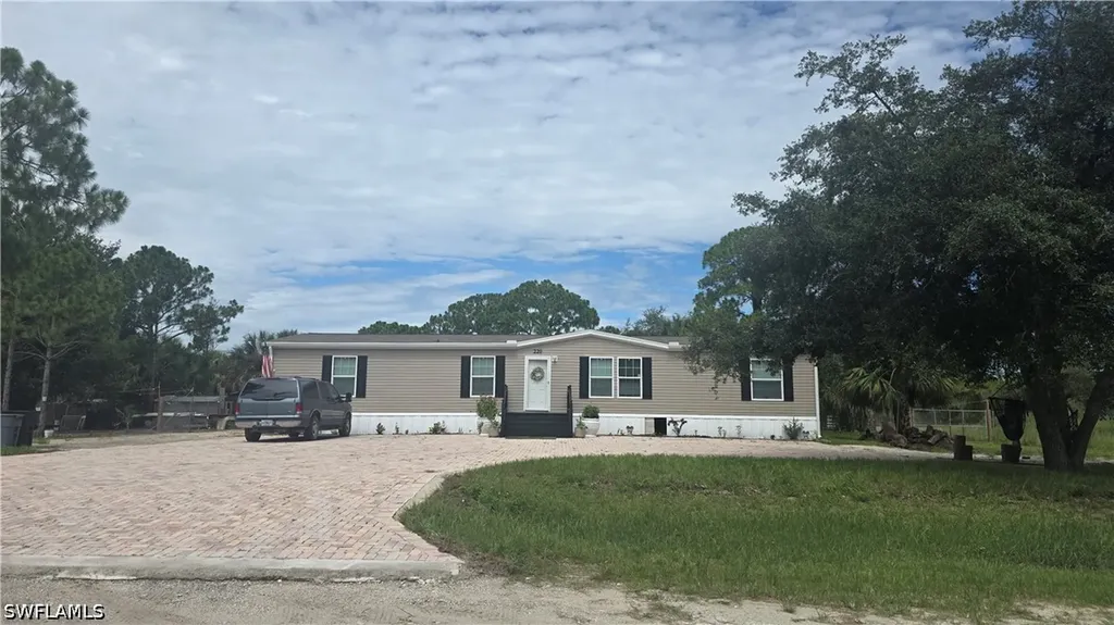 220 S Kennel Street Clewiston FL 33440