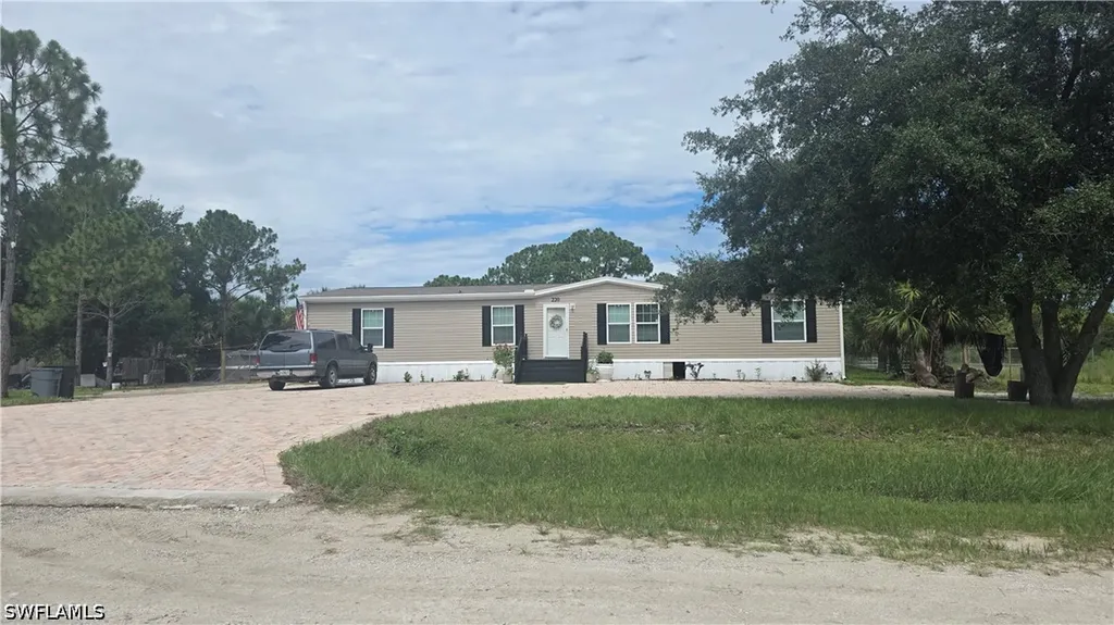 220 S Kennel Street Clewiston FL 33440
