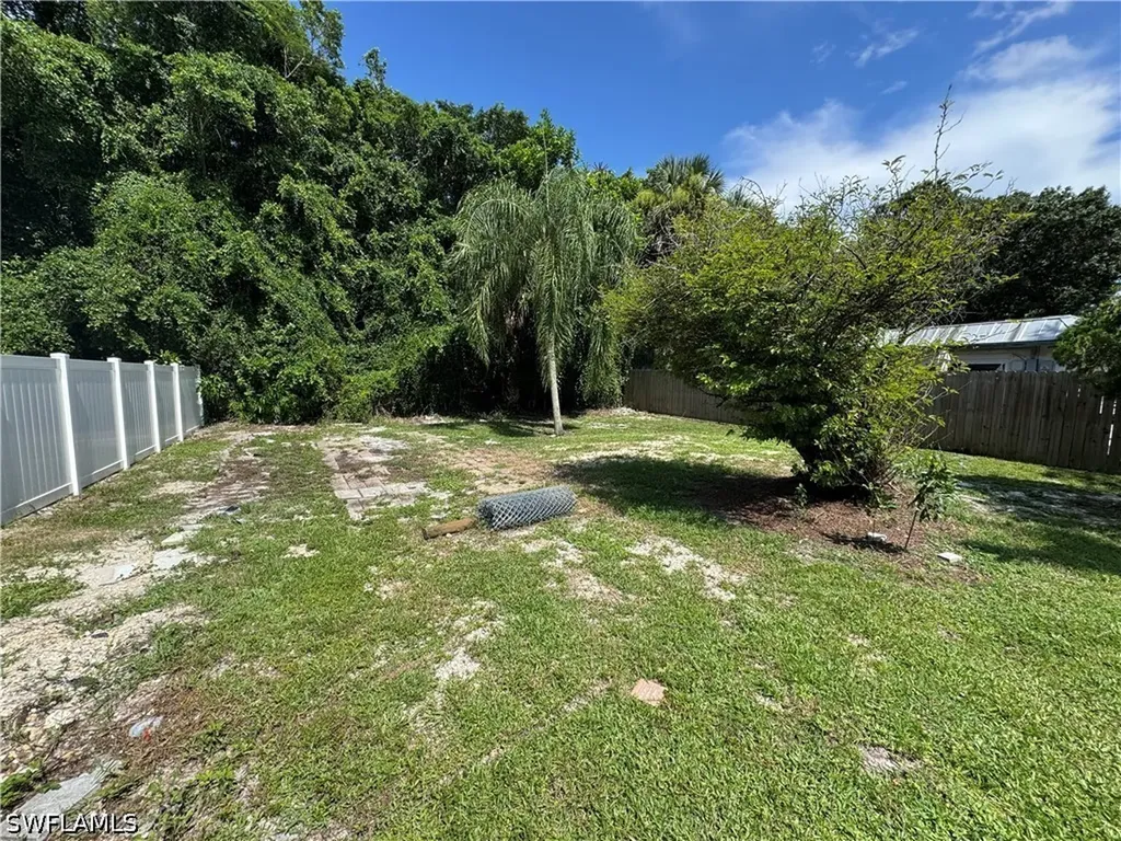 27261 Shriver Avenue Bonita Springs FL 34135